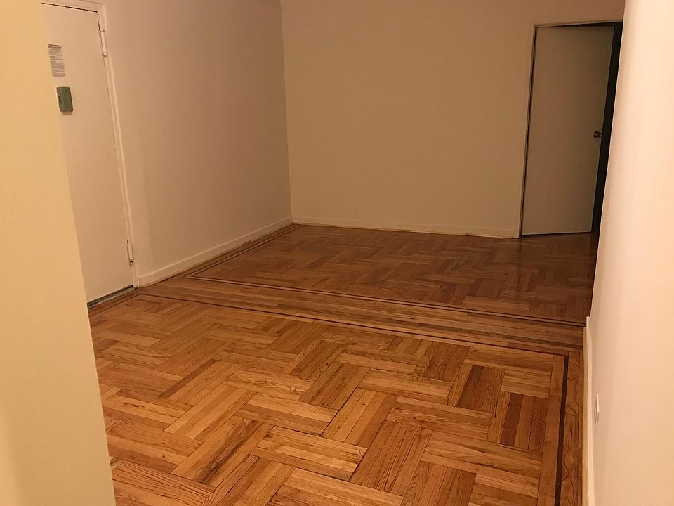 2nd image of 15 North St APT 3D