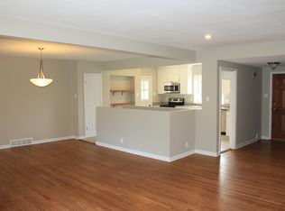 10049 Elise Dr, Saint Louis, MO 63123