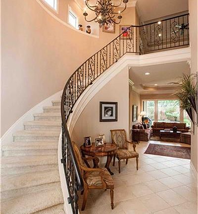 3rd image of 5118 Pineridge Dr