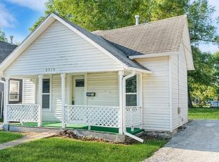 2519 Maple St, Des Moines, IA 50317