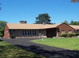 6717 Metro Park Dr, Mayfield Village, OH 44143
