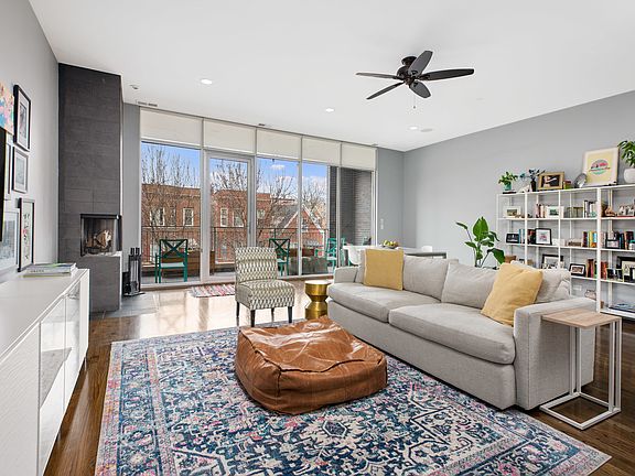 4th image of 831 N California Ave APT 2S