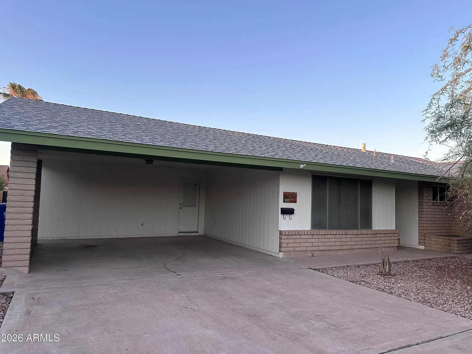 3 bed, 1830 sqft, $3,000 — Photo 2