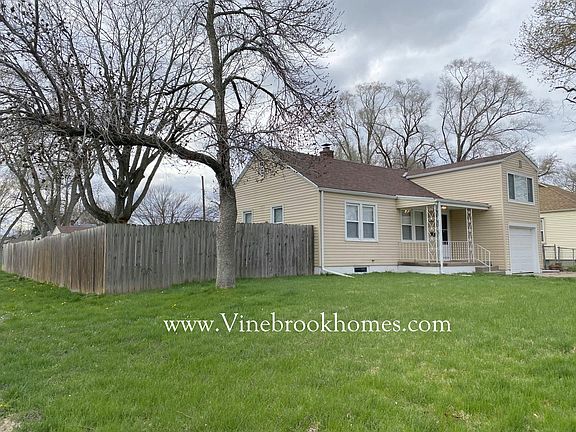 3rd image of 2510 Van Buren St