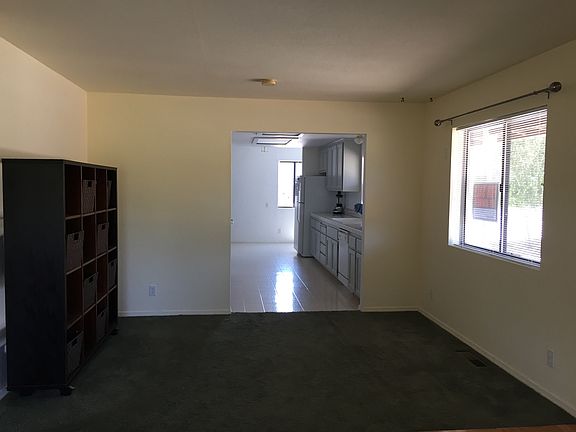 4th image of 4432 Hickory Ave