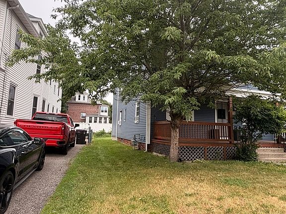 3rd image of 33-35 Hitchcock St