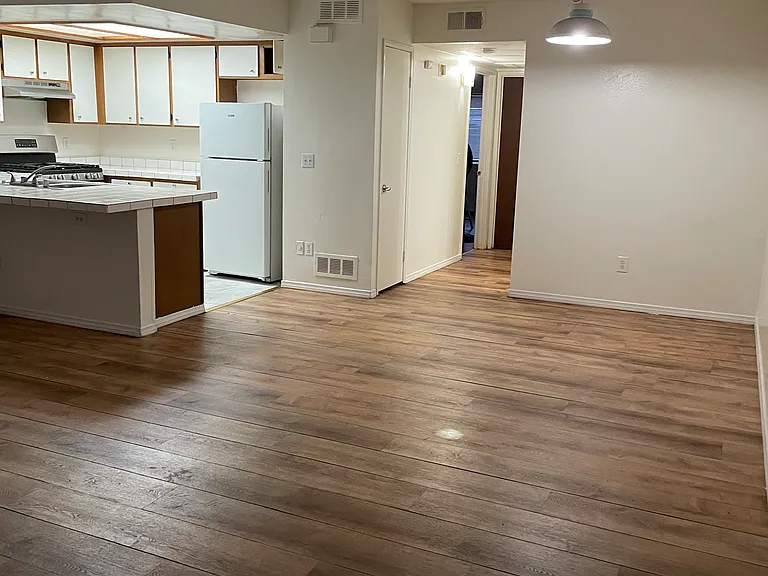 6415 Garvanza Ave — Photo 7
