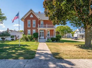 704 River St, Sabula, IA 52070