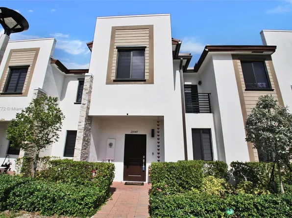 21047 NE 8th Ave, Miami, FL 33179