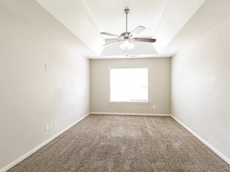 7823 Montbrook Dr — Photo 11
