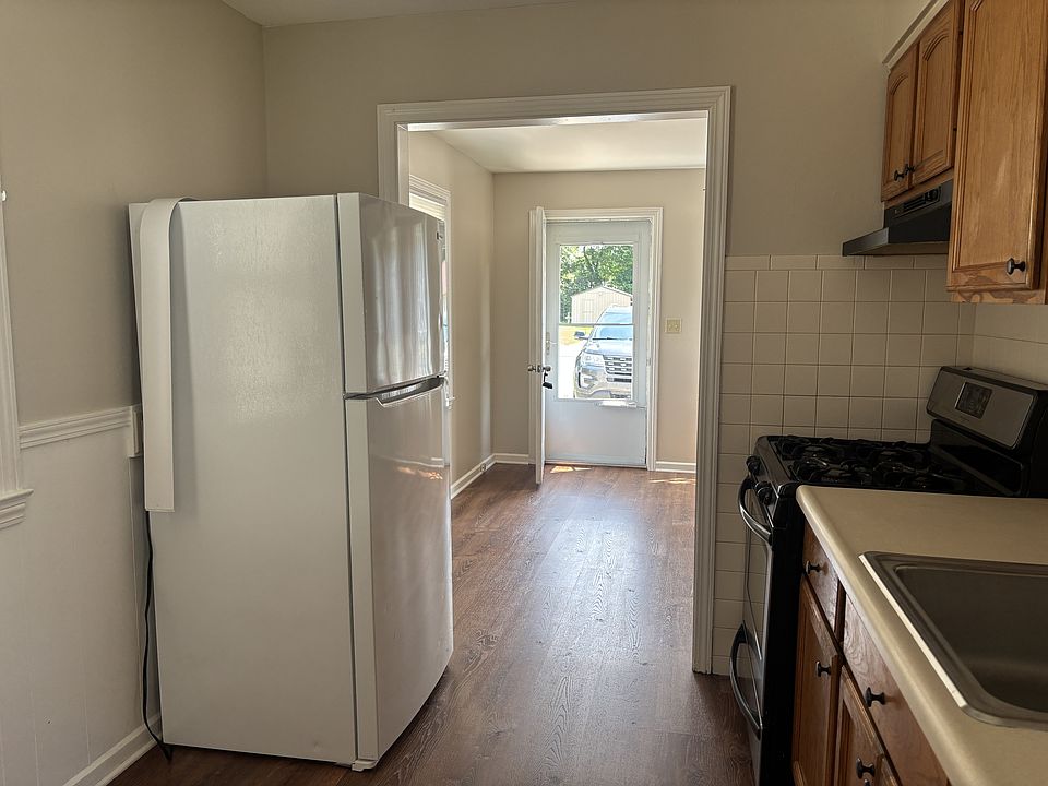 1st image of 1548 Thalia Ave