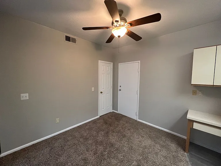 1069 S Walden Way #127 — Photo 3
