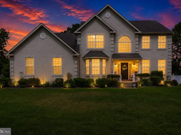 683 S Blue Bell Rd, Vineland, NJ 08360