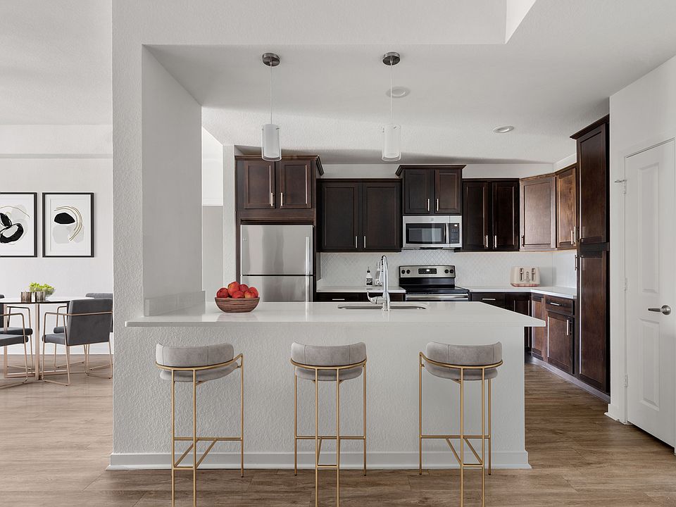 Spacious living and dining area