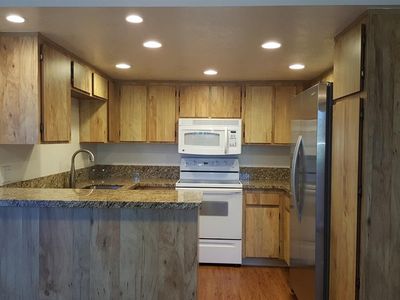 702 Ascot Dr, Vista, CA, 92083