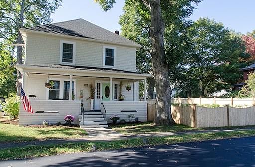 1st image of 158 Railroad Ave