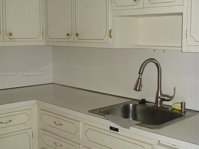 1965 S Ocean Dr #10P — Photo 13