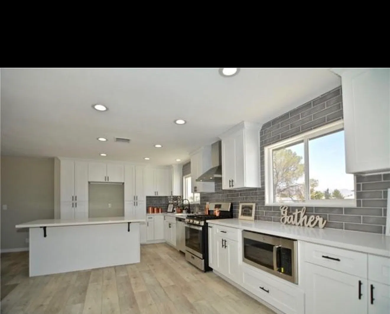 3 bed, 1802 sqft, $3,000 — Photo 1