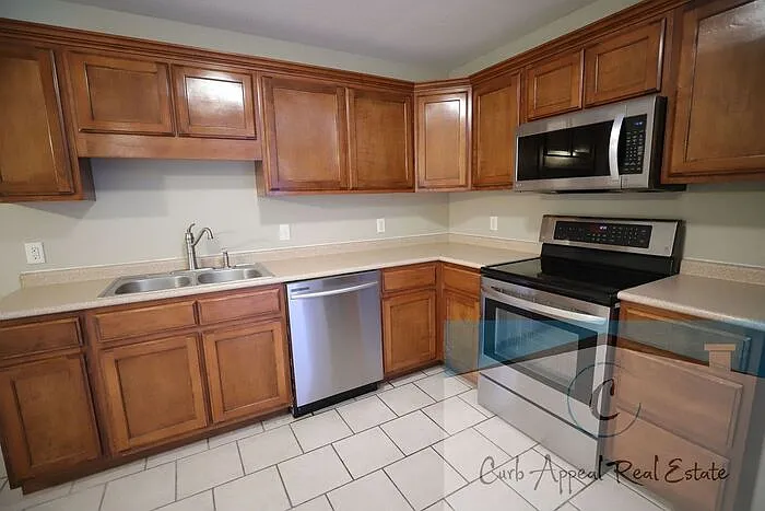 1007 Belt St #2 — Photo 4