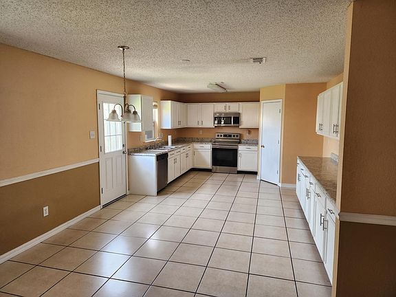 5th image of 8733 Polo Dr