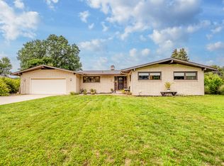 2832 Sandra Ter, Saint Joseph, MI 49085