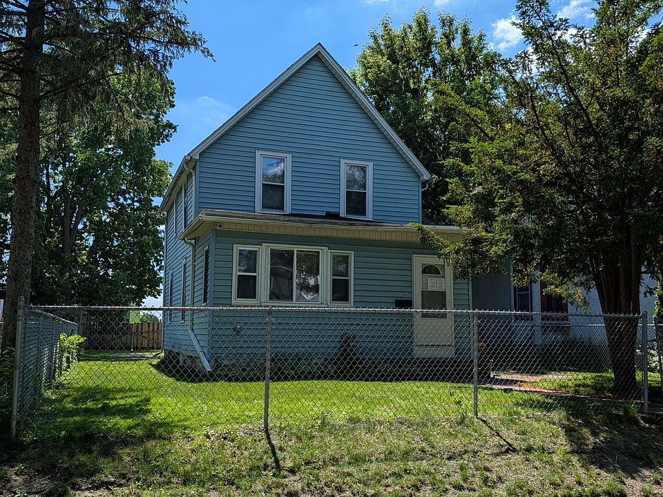 1st image of 2003 Willow Ave N