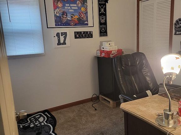 4th image of 347 Franklin St #347