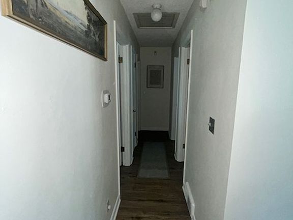 4th image of 2153 Fair Park Dr Unit A