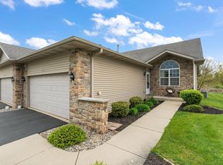 1530 N Gard Dr, Crown Point, IN 46307