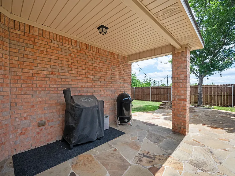 5701 Paluxy Sands Trl — Photo 32