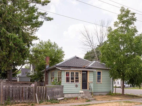 103 Centre St, Deseronto, ON K0K 1X0