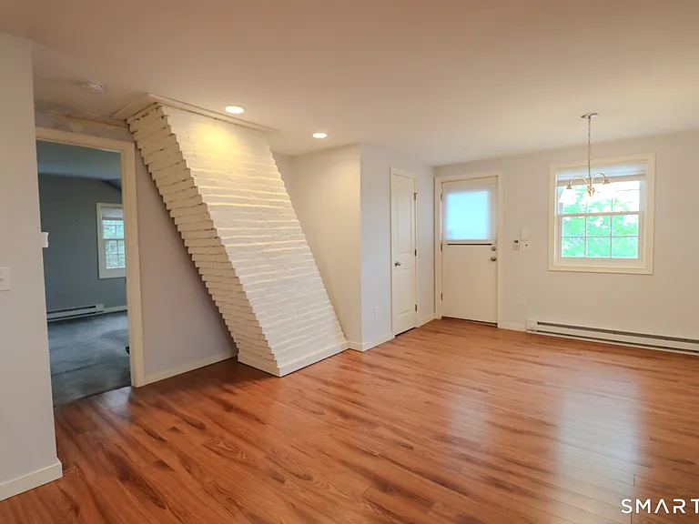 9 Brewer St #4 — Photo 7