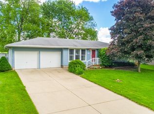 300 Daniel Pkwy, Washington, IL 61571