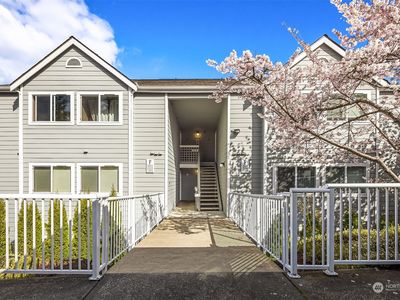 12530 109th Court NE #F103, Kirkland, WA, 98034