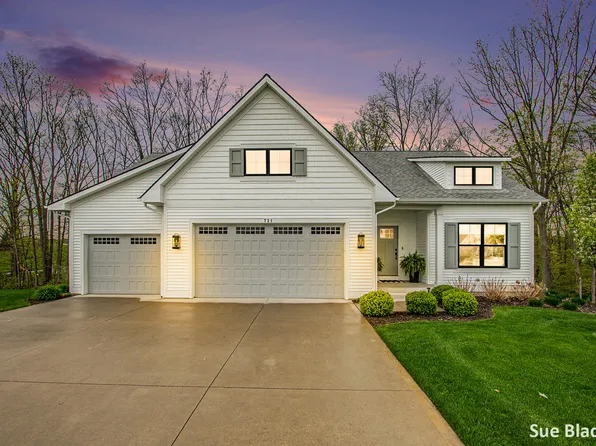 731 Stonebriar Cir Unit 15, Grandville, MI 49418