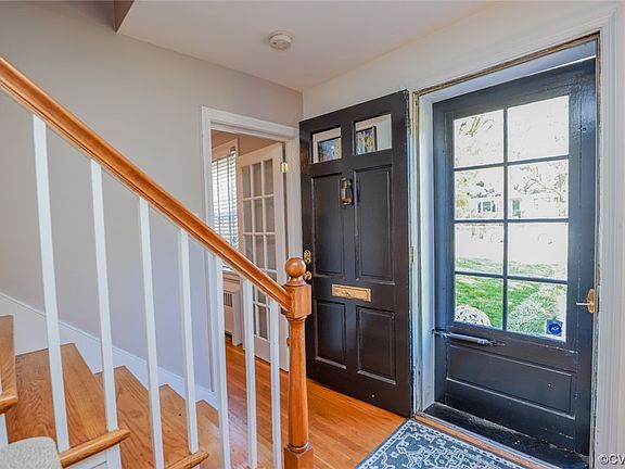 4th image of 6603 W Franklin St