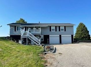 1638 Highway T38 S, Grinnell, IA 50112