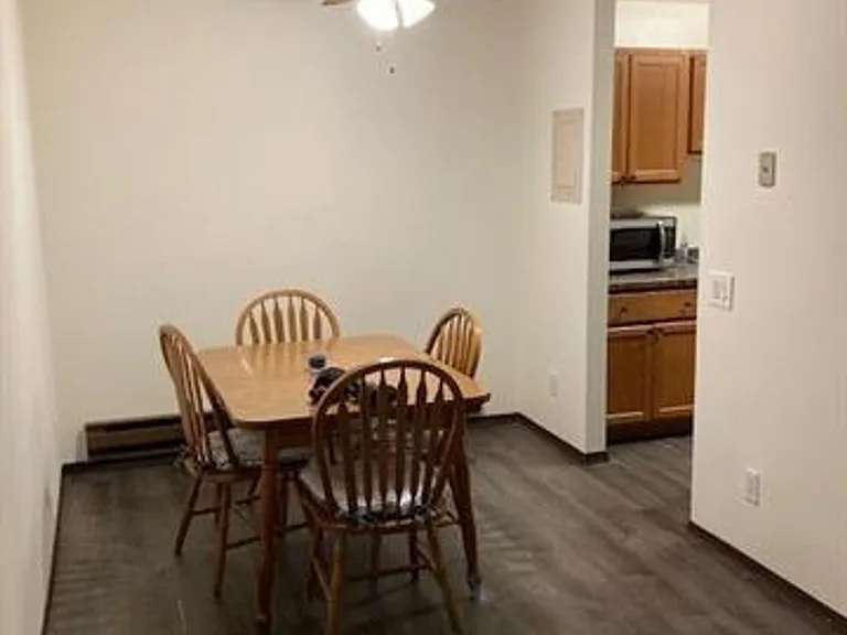 212-214 Sunset Ln — Photo 33