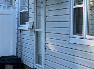 208 Woodbine Ave, Staten Island, NY 10314
