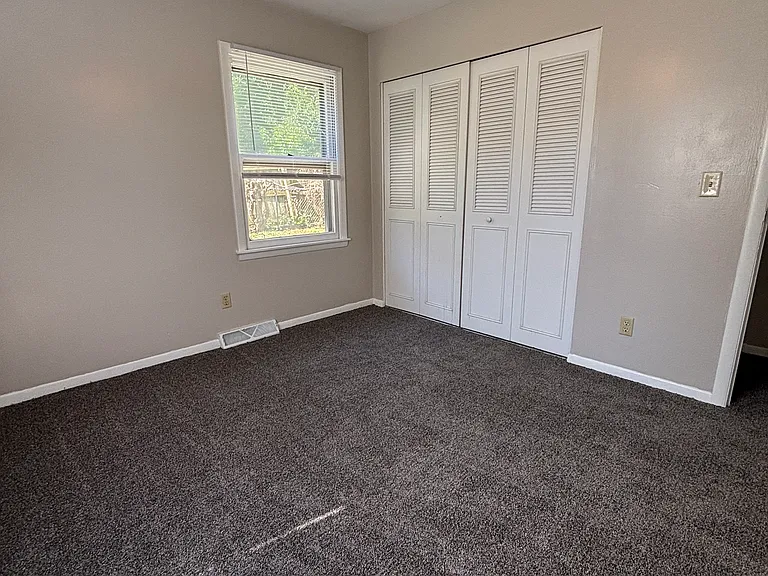 2336 Cherry Hills Dr #B1 — Photo 8