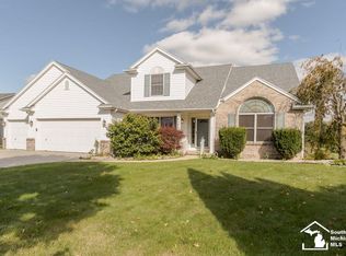 8080 Michelle Ln, Lambertville, MI 48144