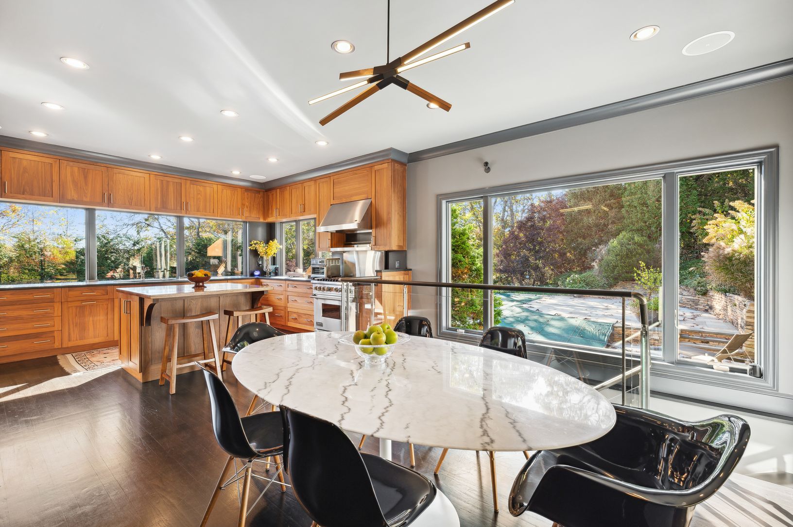  Custom Kitchen Overlooking the Pool