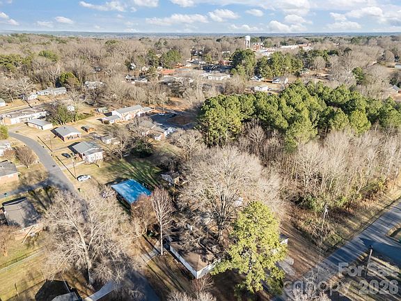 4th image of 151 Central Ave