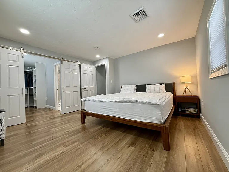 70 Seminole Ave — Photo 22