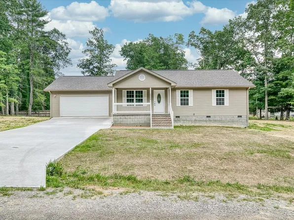 2026 Buffalo Dr, Crossville, TN 38572