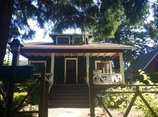 5039 SW Grayson St, Seattle, WA 98116