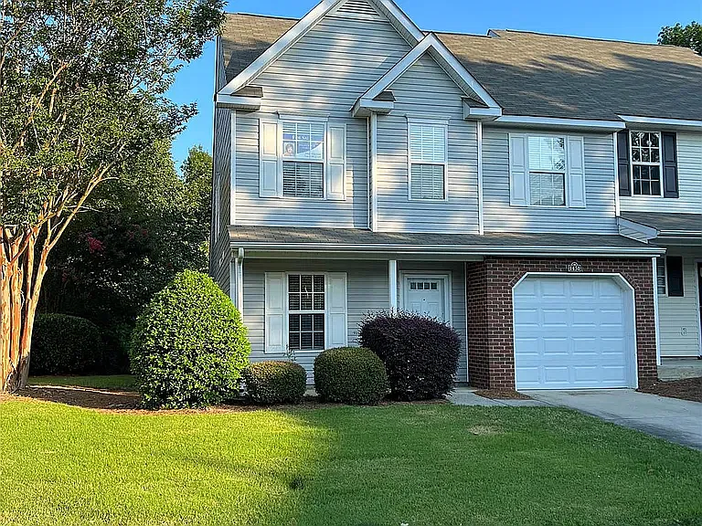 3 bed, 1679 sqft, $2,000 — Photo 1