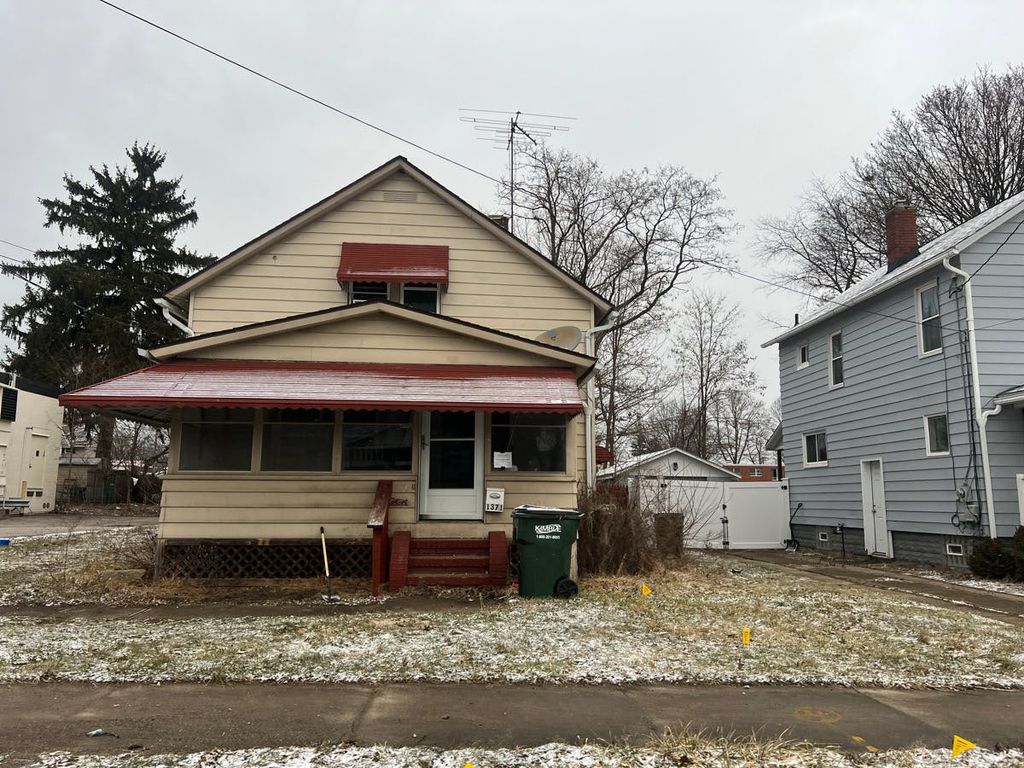 Real estate listing image