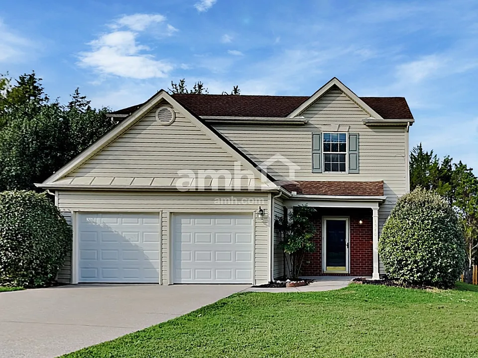 1540 Cardinal Ln