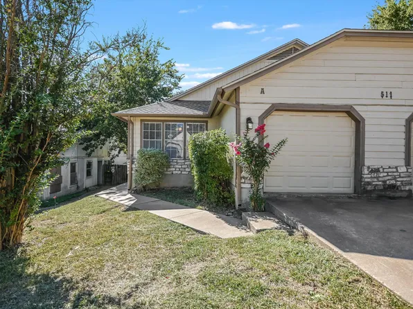 511 Cutty Trl APT A, Lakeway, TX 78734
